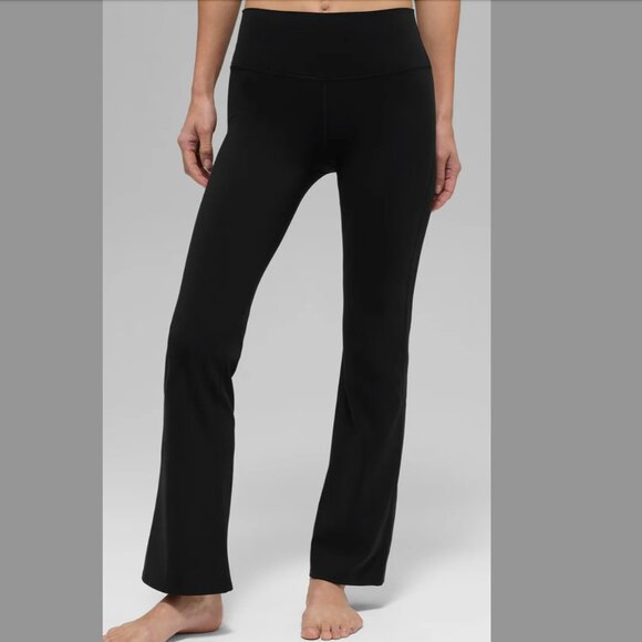 ALO Softsculpt High-Waist 7/8 Bootcut Leggings - Picture 1 of 7